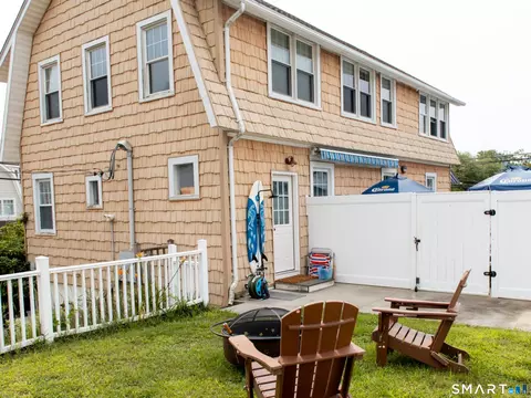 Exterior - 35 Nehantic Dr, East Lyme, CT 06333 photo 3 of 11