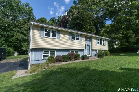 Exterior - 51 Walnut Ave, East Hampton, CT 06424 photo 6 of 6