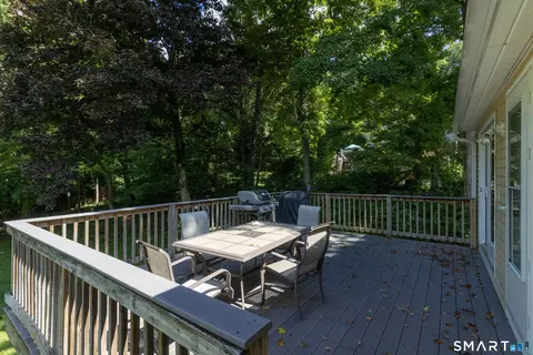 Exterior - 51 Walnut Ave, East Hampton, CT 06424 photo 3 of 6