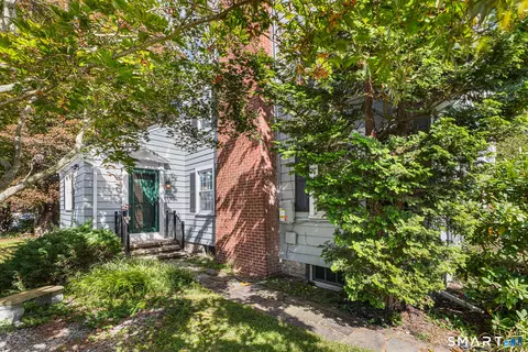 Exterior - 39 Falls Rd, Moodus, CT 06469 photo 5 of 10
