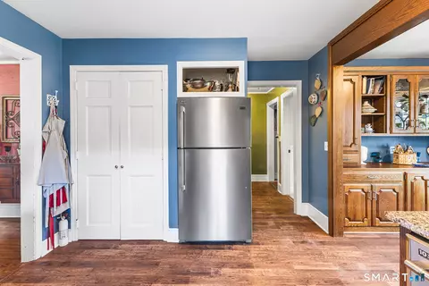 Entry Way - 39 Falls Rd, Moodus, CT 06469 photo 2 of 2