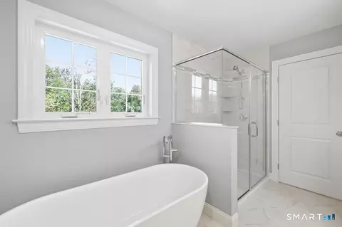 Bath - 21 Wolf Hill Rd, Coventry, CT 06238 photo 3 of 4