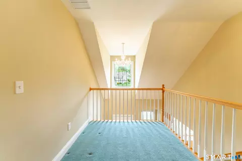 Entry Way - 4 Clarks Ln #4, Niantic, CT 06357 photo 7 of 8