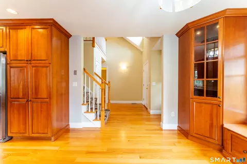 Entry Way - 4 Clarks Ln #4, Niantic, CT 06357 photo 1 of 8