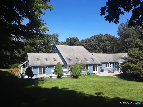 121 Picketts Ridge Rd, Redding, CT 06896 photo 2