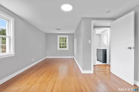Bedroom - 14 Ingleside Dr, Hamden, CT 06514 photo 3 of 8