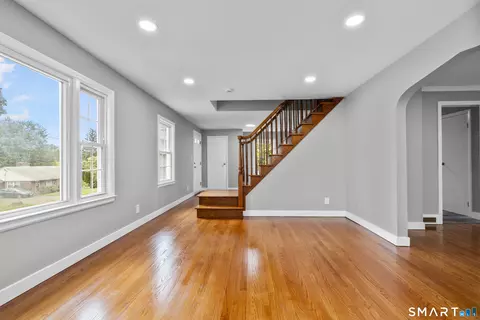 Living - 14 Ingleside Dr, Hamden, CT 06514 photo 1 of 8