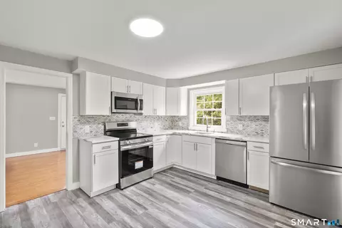 Kitchen - 14 Ingleside Dr, Hamden, CT 06514 photo 1 of 4