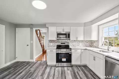 Kitchen - 14 Ingleside Dr, Hamden, CT 06514 photo 2 of 4