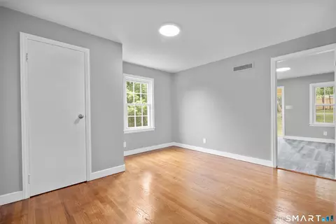 Bedroom - 14 Ingleside Dr, Hamden, CT 06514 photo 1 of 8