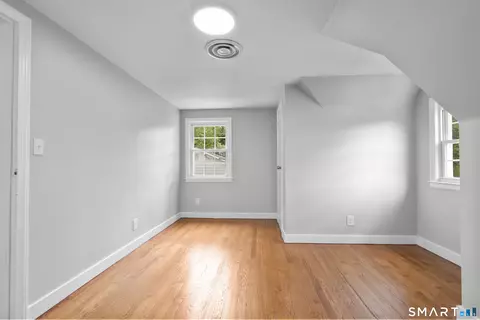 Bedroom - 14 Ingleside Dr, Hamden, CT 06514 photo 8 of 8