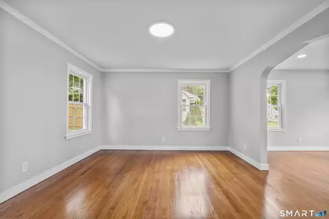 Living - 14 Ingleside Dr, Hamden, CT 06514 photo 8 of 8