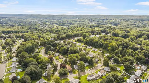 View/Area - 14 Ingleside Dr, Hamden, CT 06514 photo 4 of 4