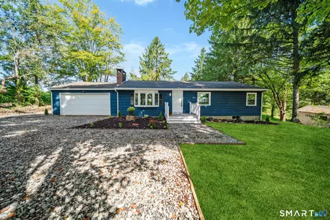 1774 Bunker Hill Rd, Watertown, CT 06795