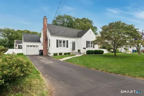 100 Flint St, Trumbull, CT 06611