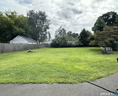76-78 Oak St, Windsor Locks, CT 06096 photo 2