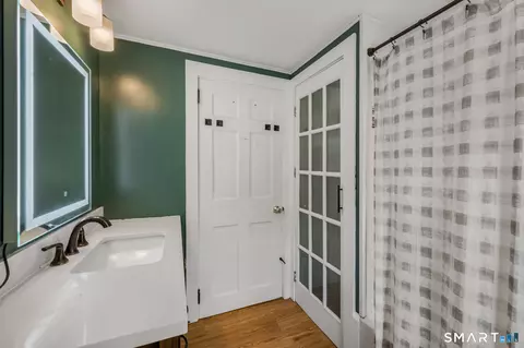 Bath - 36 Nollett Rd, Mansfield Center, CT 06250 photo 1 of 1