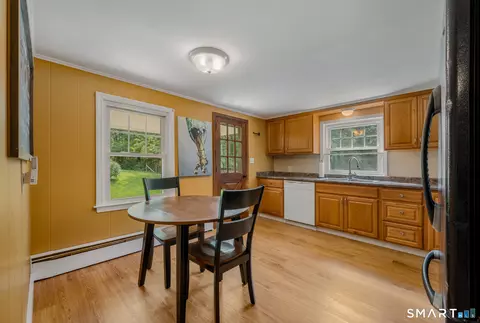 Kitchen - 36 Nollett Rd, Mansfield Center, CT 06250 photo 2 of 4
