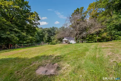 Exterior - 36 Nollett Rd, Mansfield Center, CT 06250 photo 8 of 11