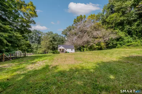 Exterior - 36 Nollett Rd, Mansfield Center, CT 06250 photo 9 of 11