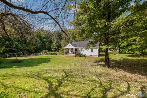 Exterior - 36 Nollett Rd, Mansfield Center, CT 06250 photo 7 of 11
