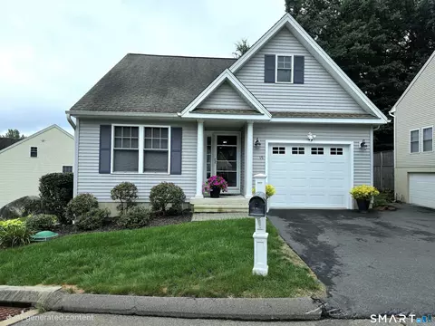 286 Beth Ln #19, Waterbury, CT 06705