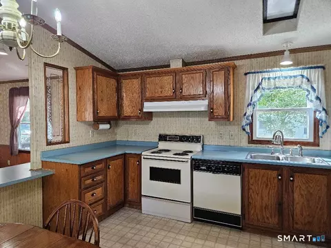 Kitchen - 29 James Dr, Windham, CT 06256 photo 3 of 3