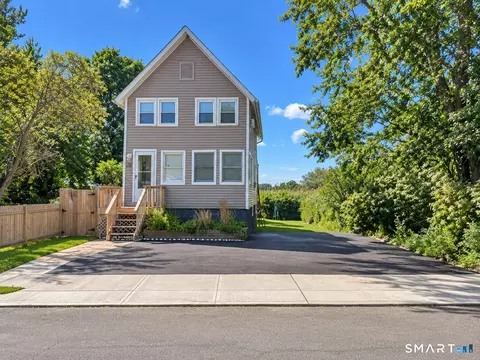 102 Surf Ave, Milford, CT 06460