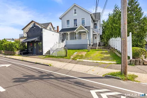 12 Fort Point St, Norwalk, CT 06855