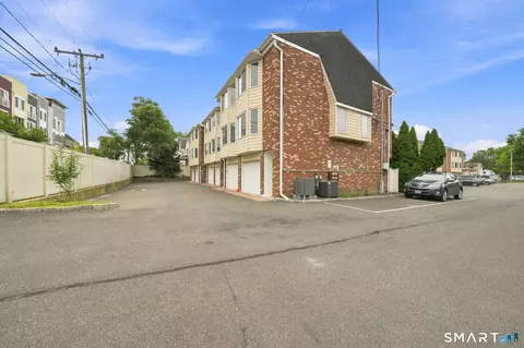 1611 Washington Blvd #35, Stamford, CT 06902