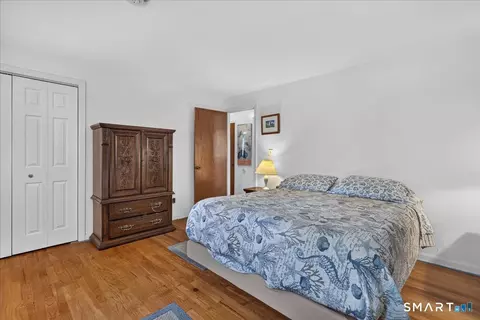 Bedroom - 147 Daniel Rd, Hamden, CT 06517 photo 2 of 5
