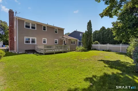 Exterior - 147 Daniel Rd, Hamden, CT 06517 photo 3 of 4