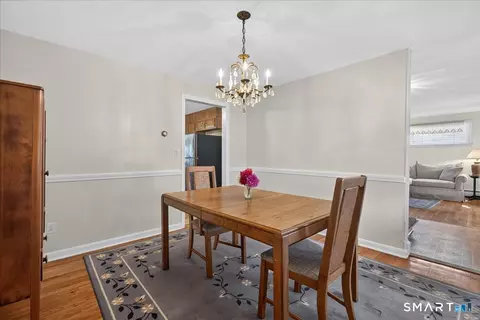 Dining - 147 Daniel Rd, Hamden, CT 06517 photo 2 of 4