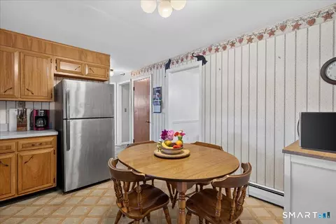 Kitchen - 147 Daniel Rd, Hamden, CT 06517 photo 3 of 3