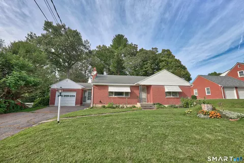 Exterior - 155 Frederick St, Torrington, CT 06790 photo 2 of 6
