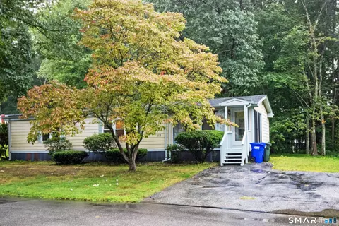 112 Colchester Cmns, Colchester, CT 06415