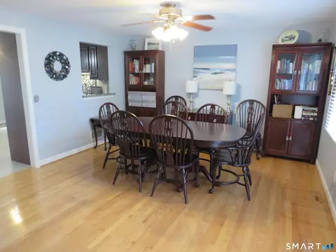 Dining - 32 Pickering Ln #32, Wethersfield, CT 06109 photo 1 of 2