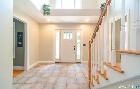 Entry Way - 77 Falls Landing Rd, Deep River, CT 06417 photo 4 of 5
