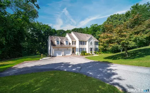 Exterior - 77 Falls Landing Rd, Deep River, CT 06417 photo 2 of 6