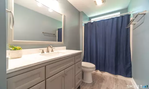 Bath - 77 Falls Landing Rd, Deep River, CT 06417 photo 4 of 4
