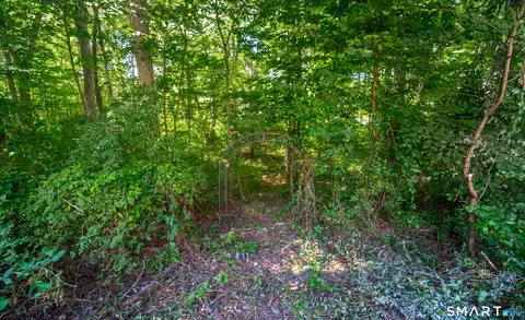 Exterior - 77 Falls Landing Rd, Deep River, CT 06417 photo 6 of 6