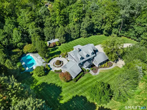 121 Cedar Ln, Ridgefield, CT 06877