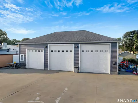 Exterior - 8-10 Perkins St, Plainfield, CT 06374 photo 2 of 6