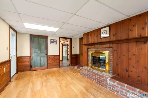 Living - 281 Rye St, Broad Brook, CT 06016 photo 7 of 7