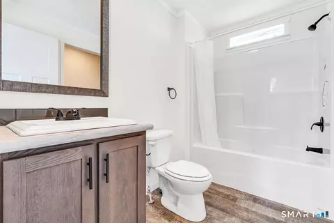 22 E St, Groton, CT 06340 photo 8