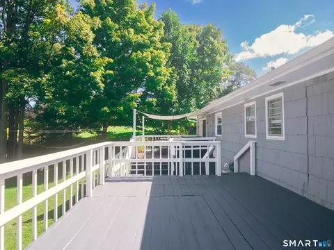 Exterior - 7 Rodline Rd, Danbury, CT 06811 photo 10 of 10
