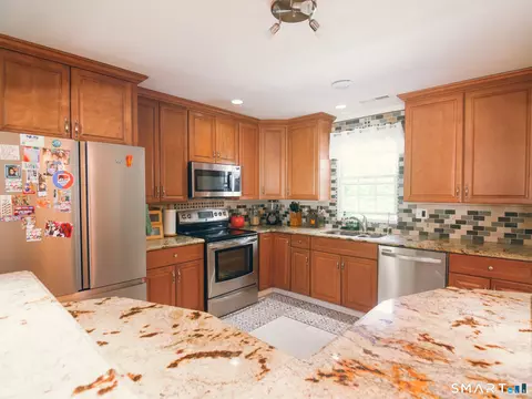 Kitchen - 7 Rodline Rd, Danbury, CT 06811 photo 3 of 3