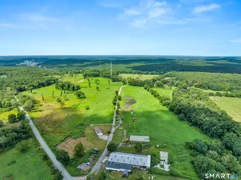 118 D Wintechog Hill Rd # -A, North Stonington, CT 06359
