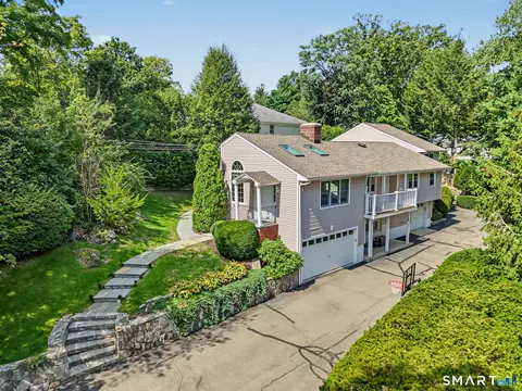 115 Parade Hill Rd, New Canaan, CT 06840