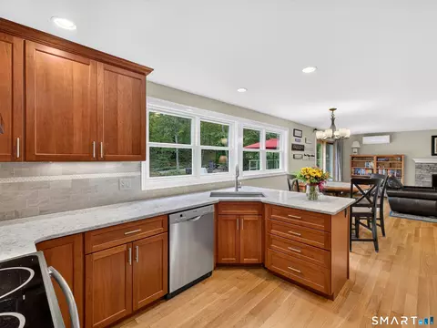 Kitchen - 3 Marian Ln, Clinton, CT 06413 photo 2 of 4